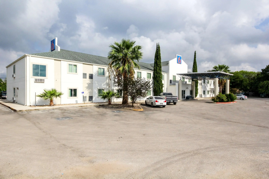 Motel 6 New Braunfels, TX