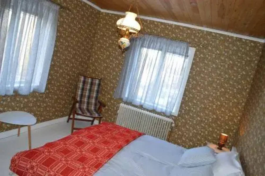 MUSES BNB Bed & Breakfast