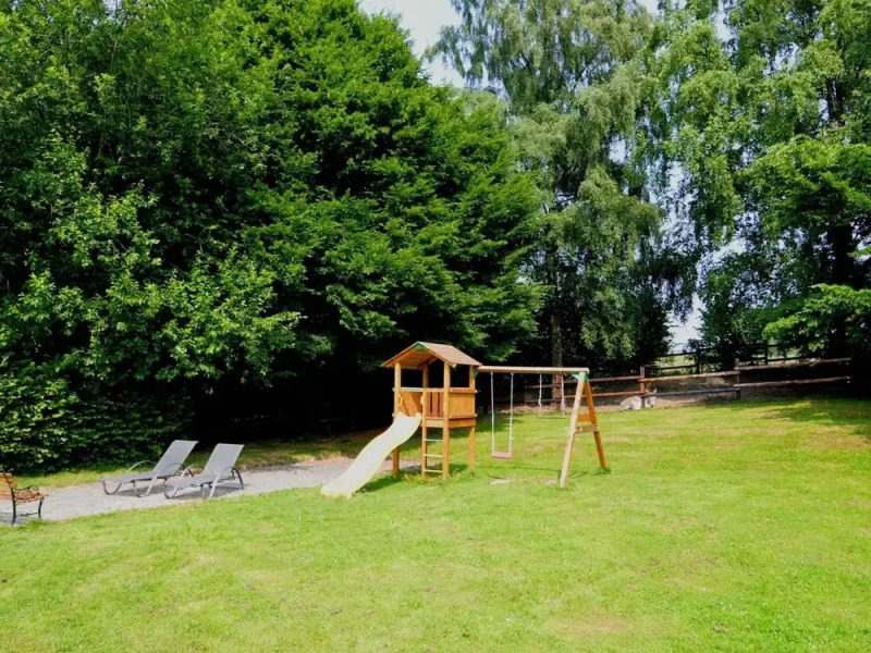 Charming Apartment in Sensenruth with Hot Tub