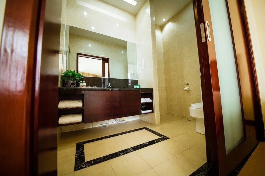 Beihai Silver Beach 1 International Conference Centre Hotel