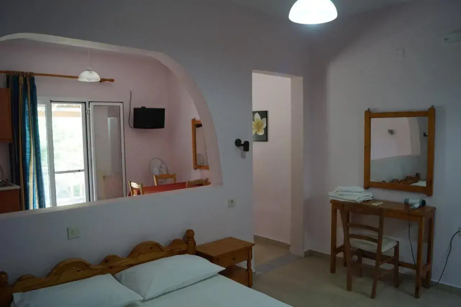 Jason Rooms & Studios