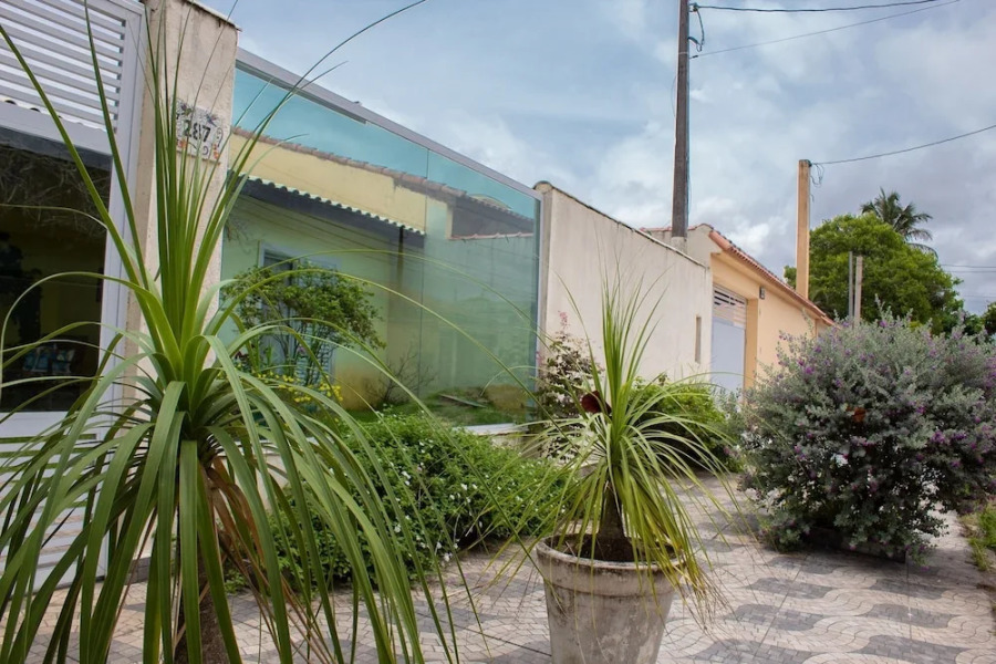 P004 Casa c 3 Dorm. Apenas 150m da Praia