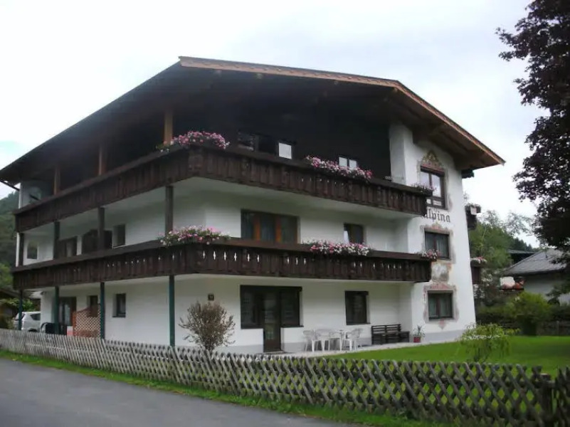 Alpina Appartement