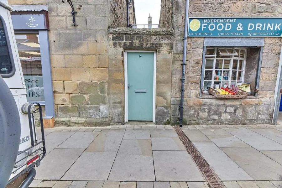 Host Stay The Old Courtroom Flat