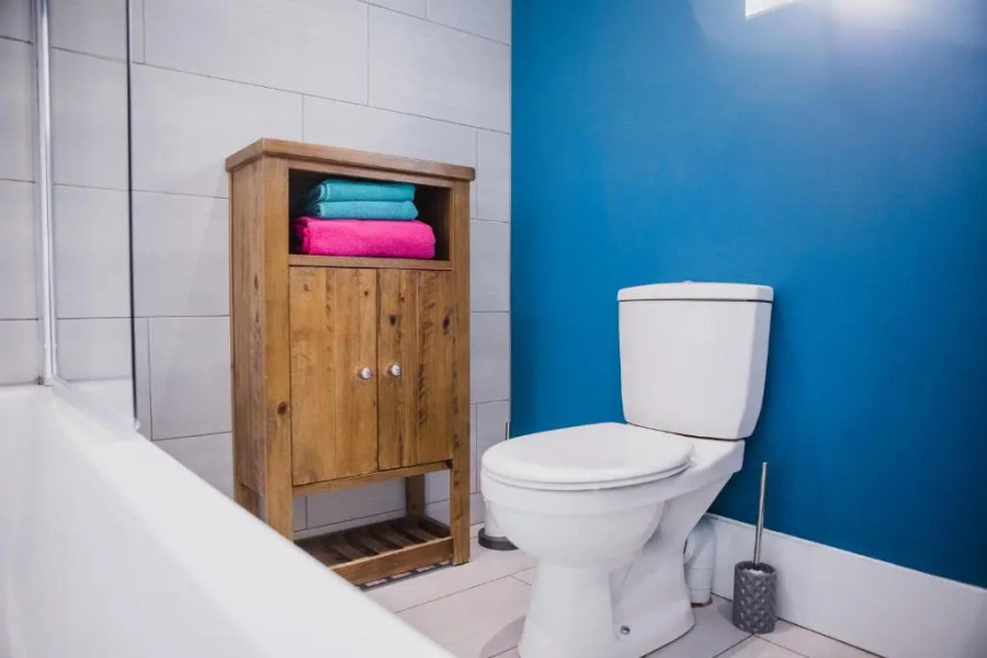 Unique and Stylish close to Beaches Restaurants Shops