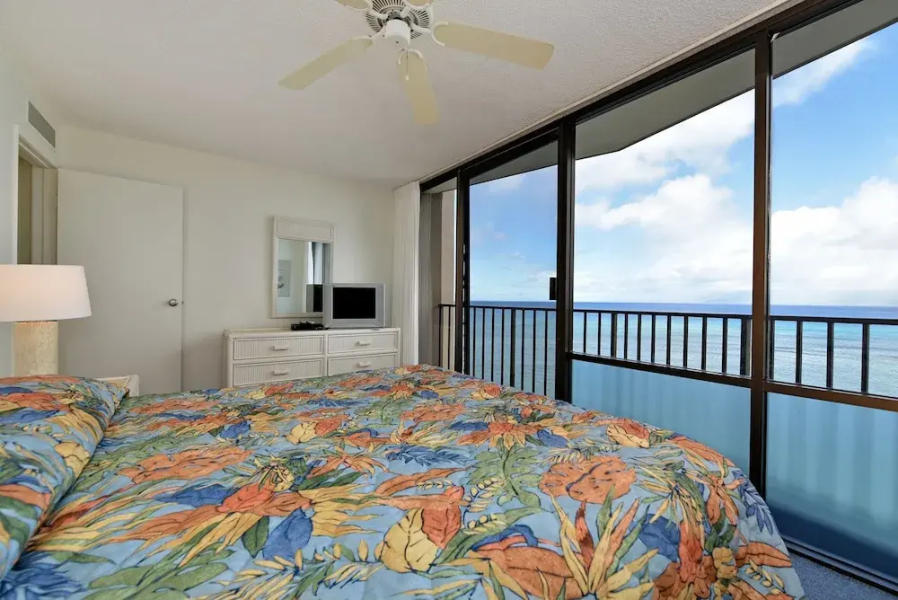 Valley Isle #808 2 Bedroom Condo by RedAwning