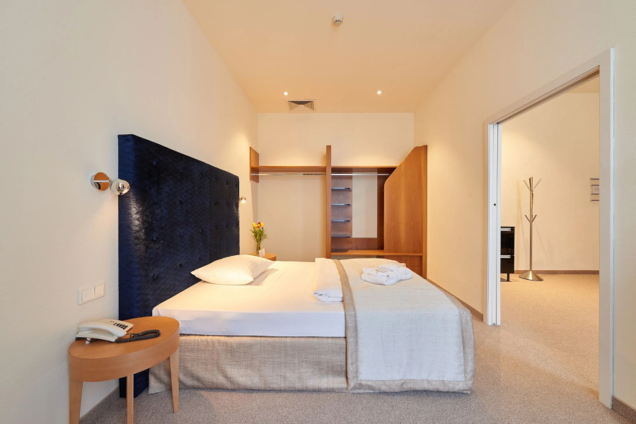 HiLight Suites Hotel