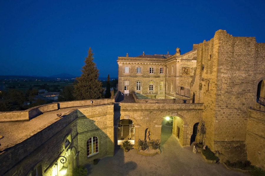 Chateau De Rochegude