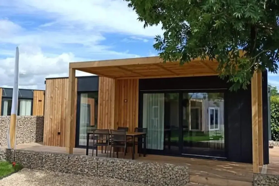 Tidy Chalet With Dishwasher, 9 km From Maastricht