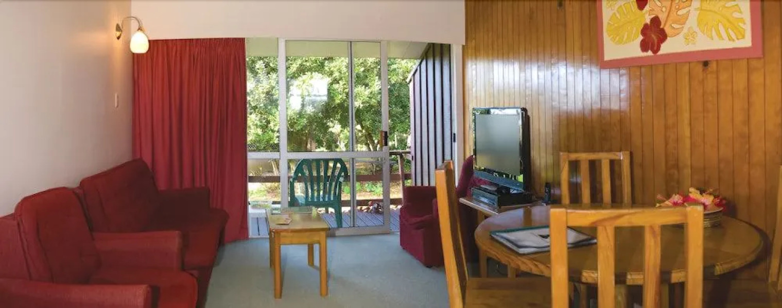 Fletcher Christian Holiday Apartments