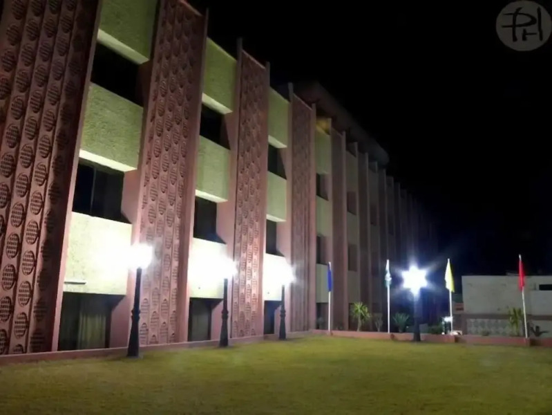 Pameer Hotel
