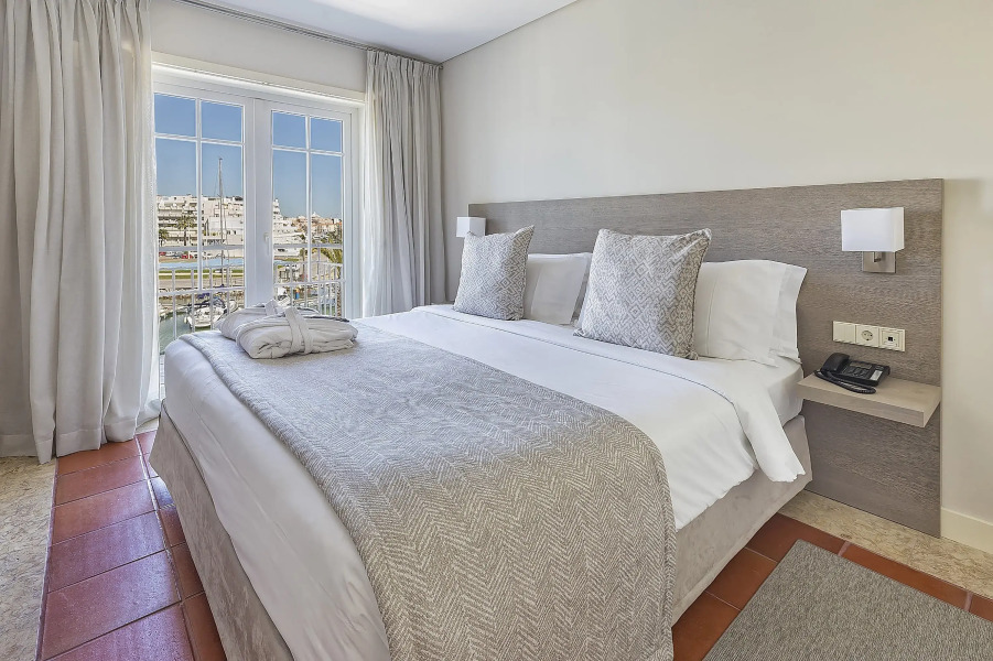 Domes Lake Residences