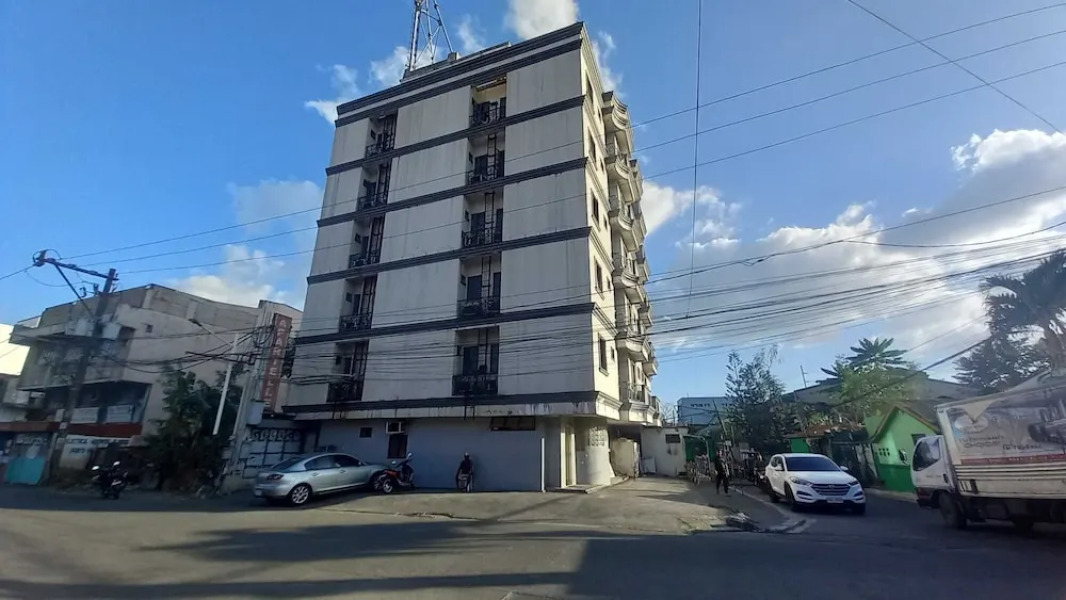 OYO 1066 Dorotello Apartelle