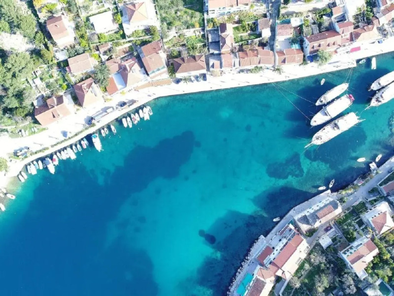 Two-Bedroom Apartment in Stomorska