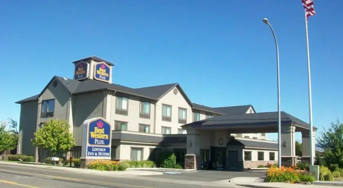 Best Western Plus Lincoln Inn & Suites