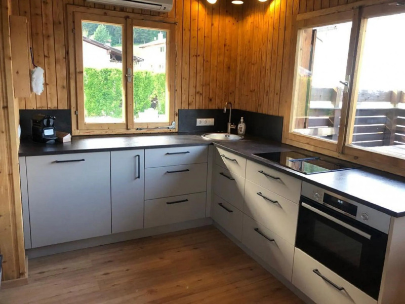 Wooden Holiday Home in Pill With Terrace