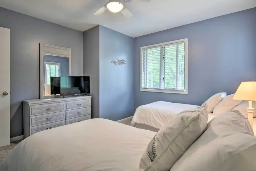 1 Mi to Bethany Beach: Quiet Home w/ Pool Access