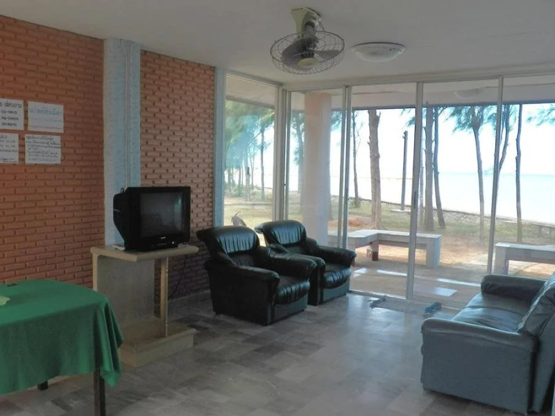 Cha-Am Royal Beach Hotel