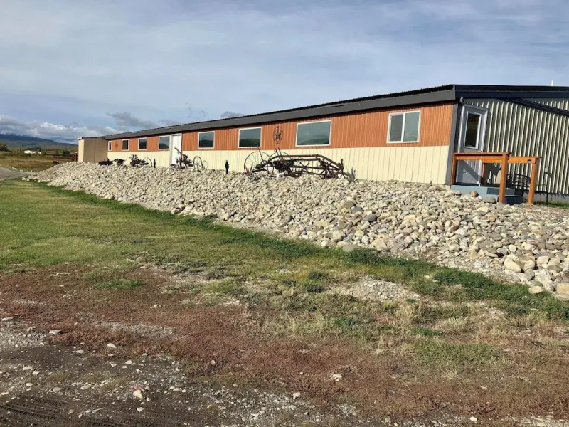 Hooks Hideaway Motel