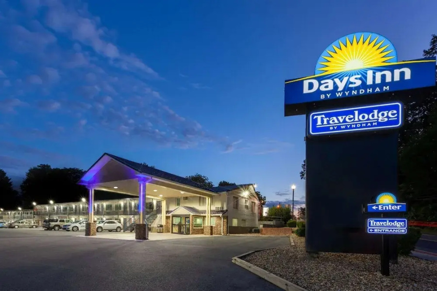 Days Inn by Wyndham Charles Town/Harpers Ferry