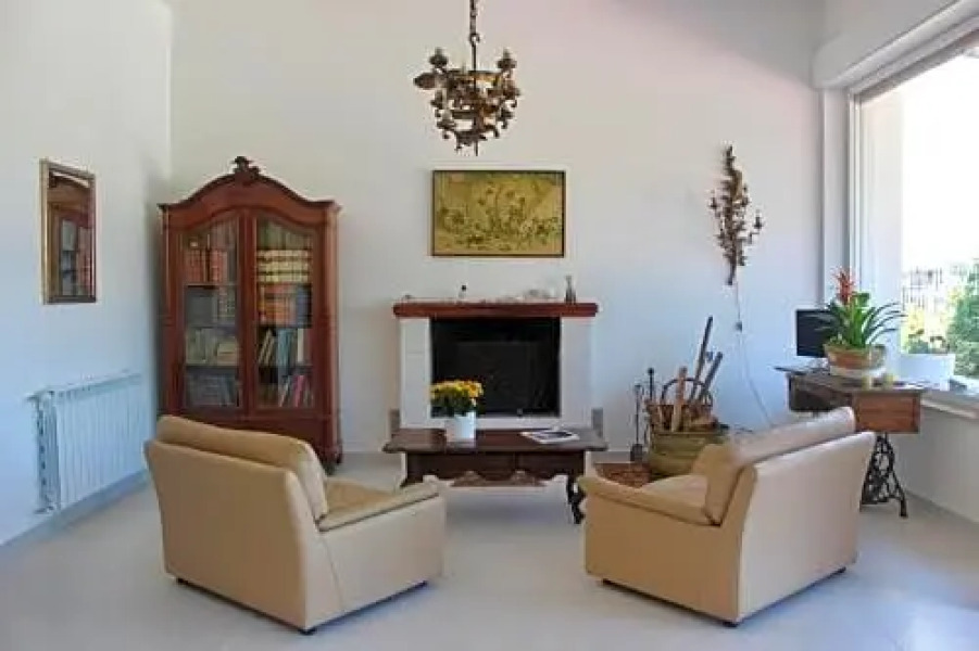 LeTreDonne-Villa con piscina