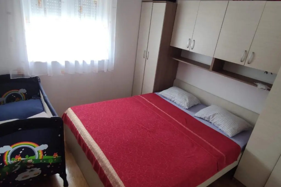 Apartments by the sea Promajna, Makarska - 18772