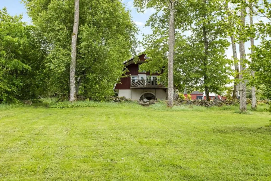 Large holiday house with lake view of Bolmen