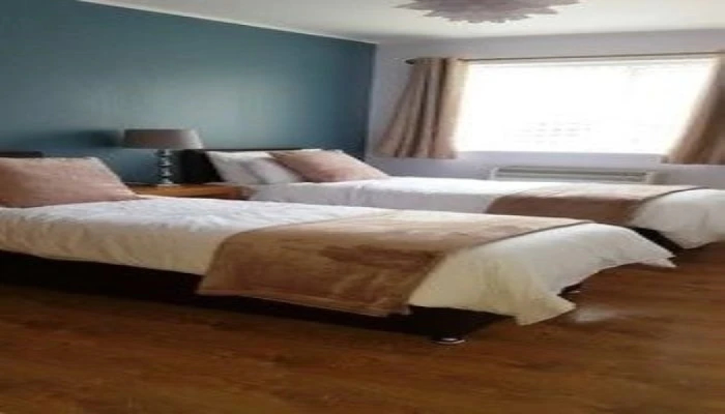 Cresta Court