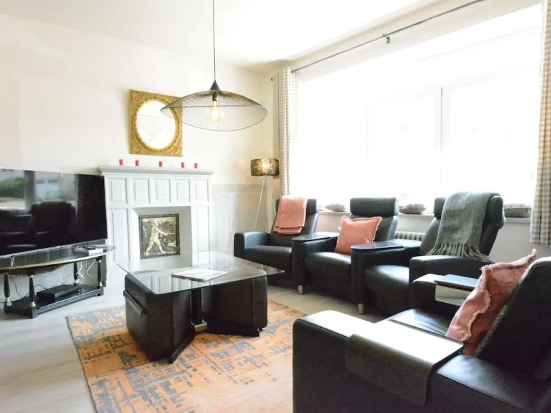 Child Friendly Holiday Home in Bouillon near River