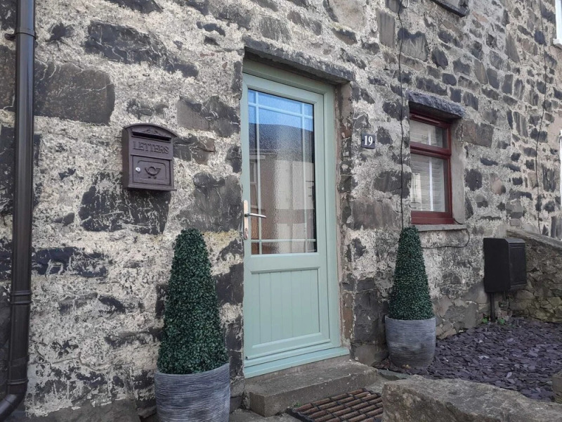 Immaculate 1 Bedroom Cottage sea View From Bedroom