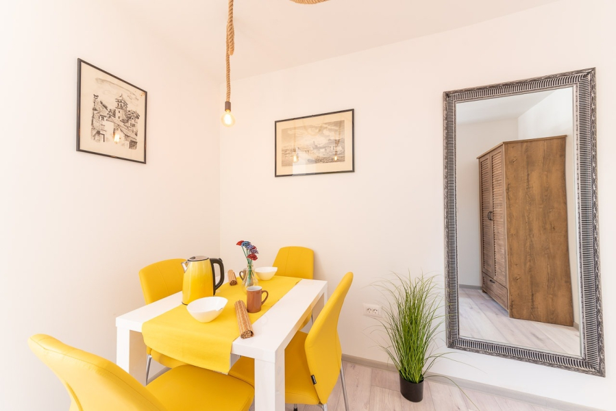 Apartment Renci - great location & sea view: A1 Bol, Island Brac