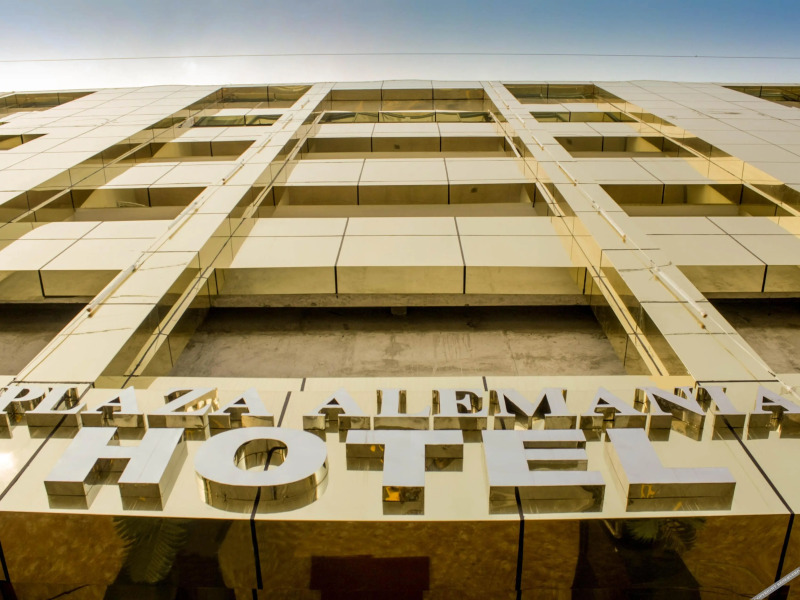 Plaza Alemania Hotel