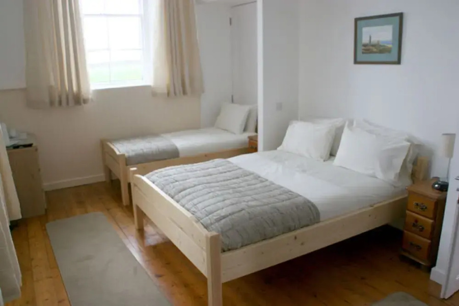 Braehead Manse & The Reid Hall