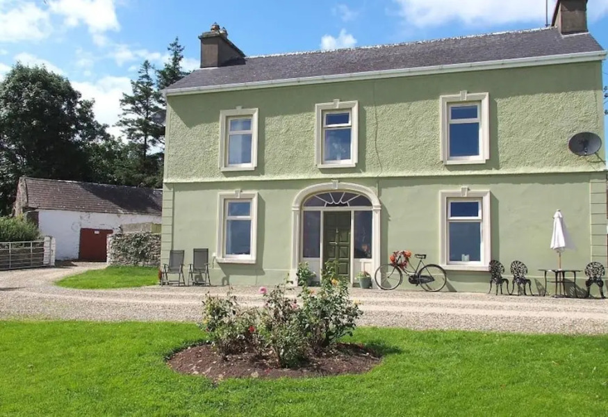 Shannon View 3 Bed Farm House With Private Parking