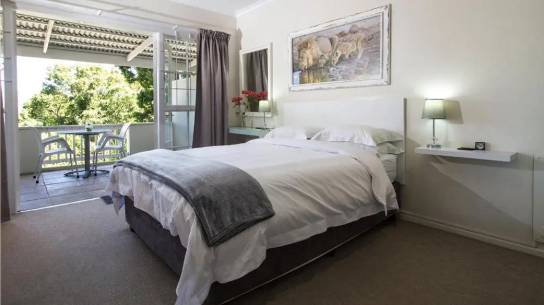 South Villa Guesthouse & Garden