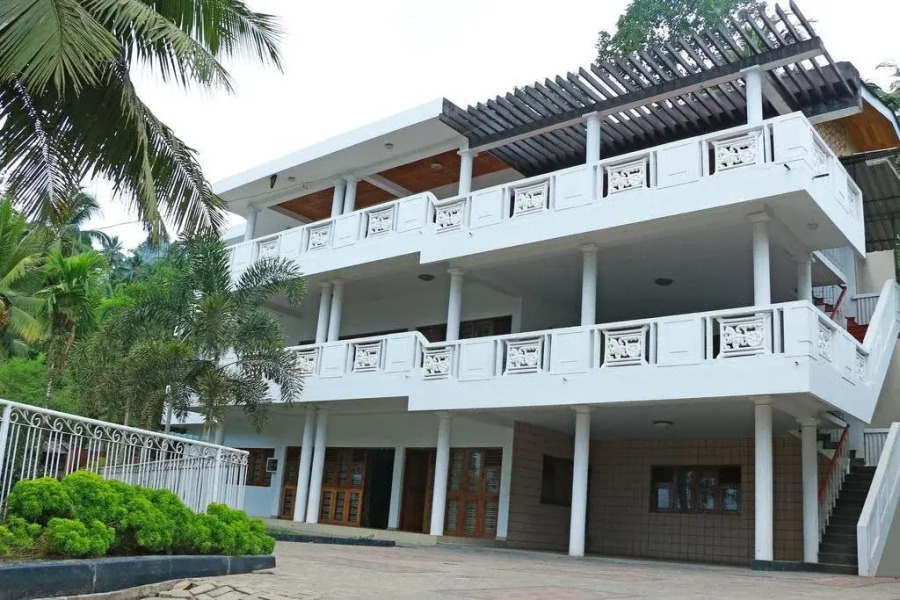 Peak View Holiday Resort