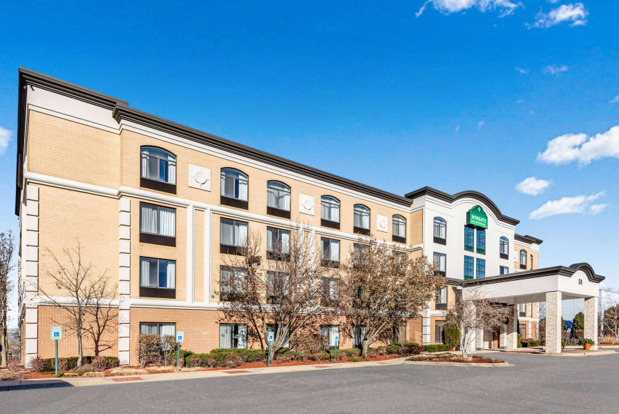 Wingate by Wyndham Chicago Schaumburg