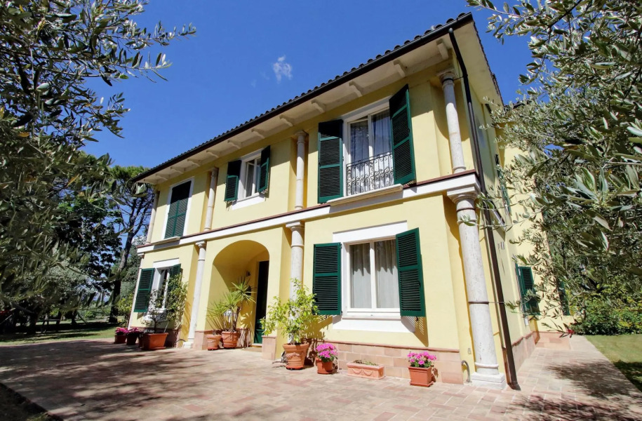 Elegance and relaxation! The holiday that's right for you!-Villa del Poggio
