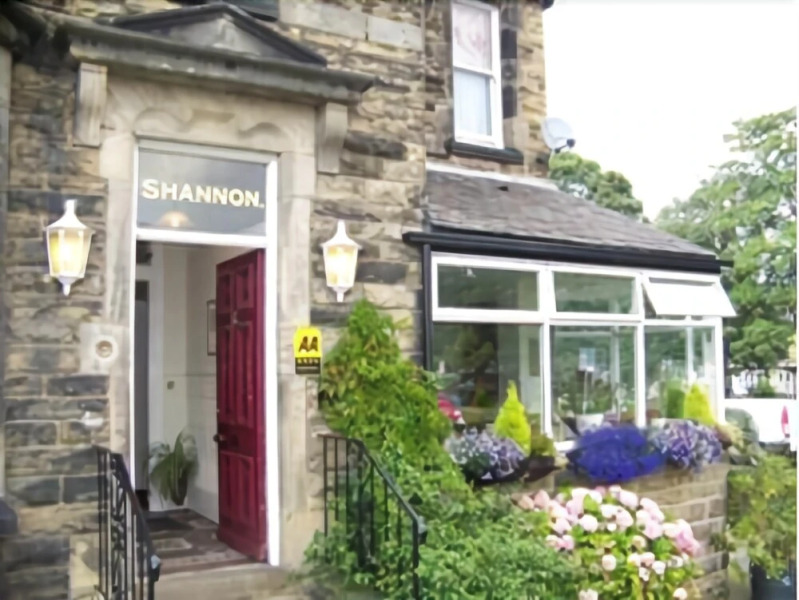 Shannon Court Guest House