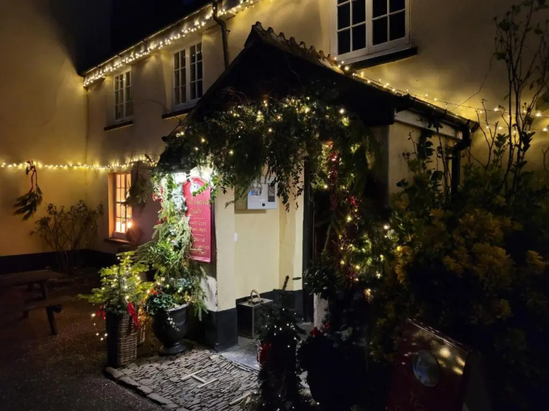 Half Moon Inn