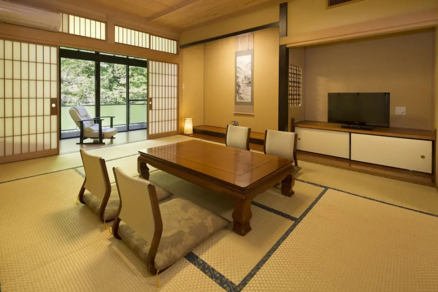 Keikoku Bettei Mochinoki