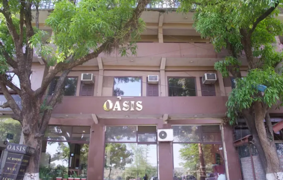 Hotel Oasis