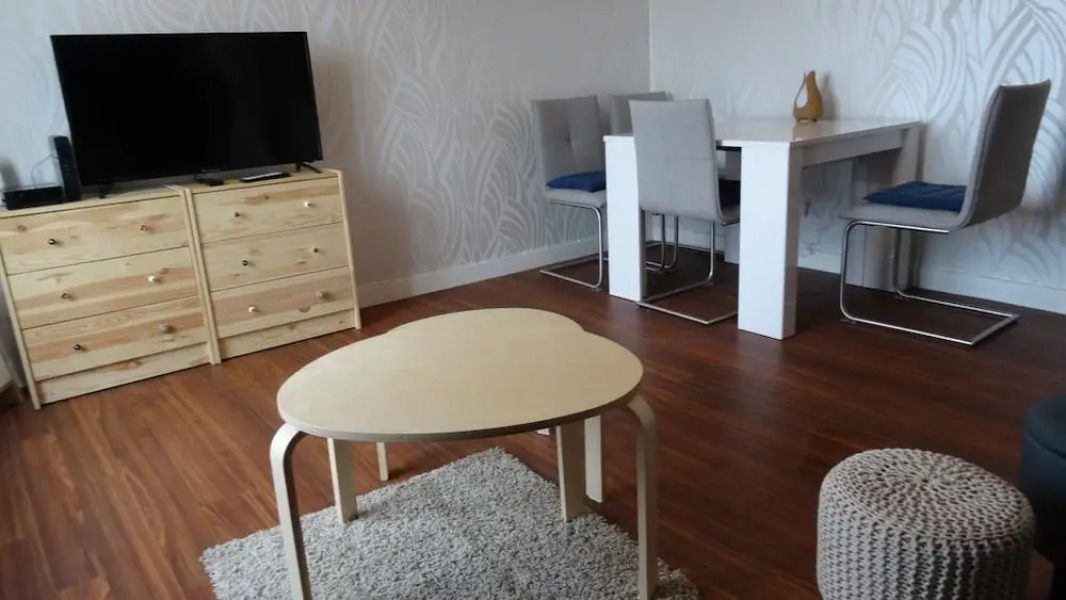 Studio Moderne avec jolie vue