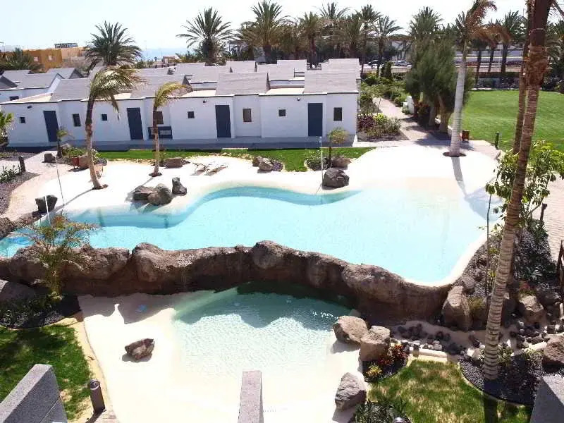 R2 Romantic Fantasia Suites Adults Only