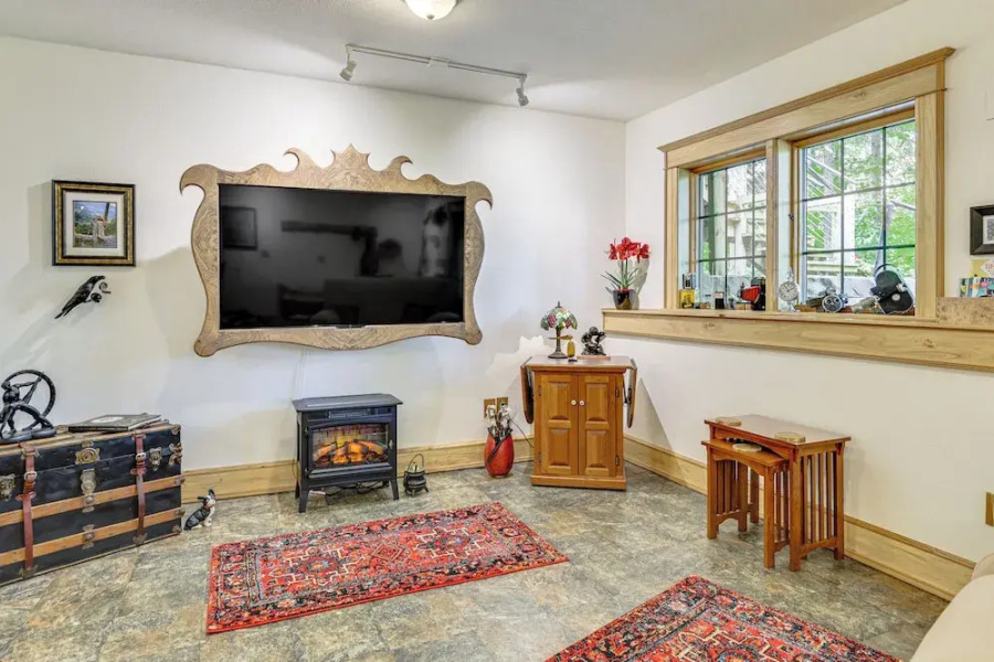 On-site Trails: Rock River Retreat in Jefferson!