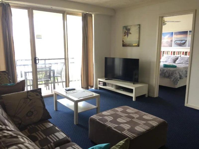 Mermaid Beach Apartment
