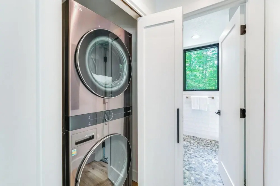 Modern Bellaire Cabin < 5 Mi to Lake & Slopes!