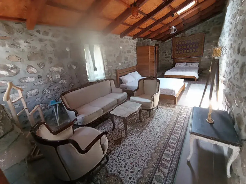 Thousand Ally Boutique