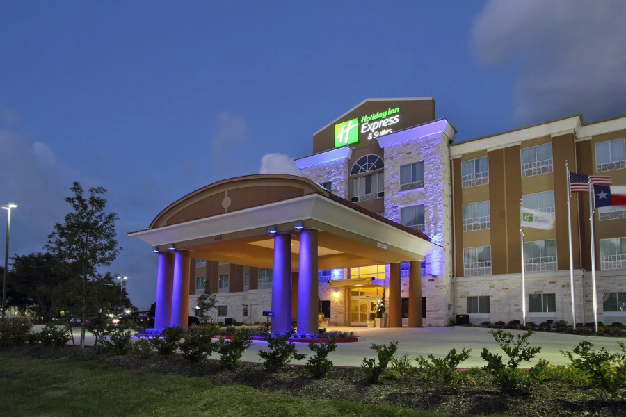Holiday Inn Express & Suites Houston East - Baytown by IHG