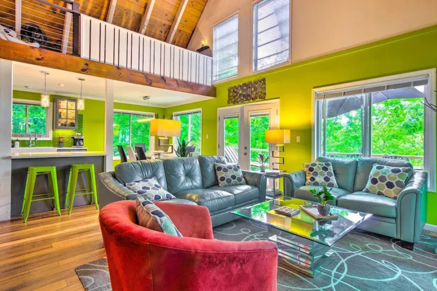 Game Room & Mountain Views: Lake Lure Retreat!